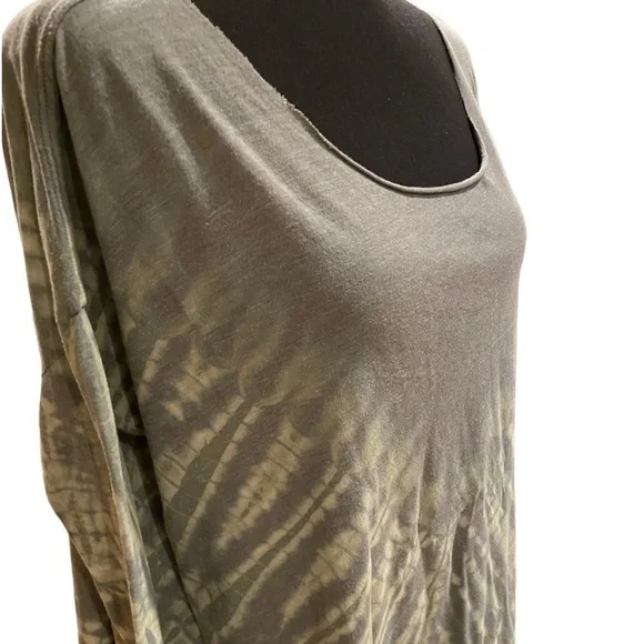 We The Free T Shirt Size Medium - Picture 2 of 7